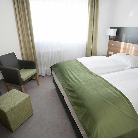 Hotel Kern garni Walddorf  Bagian luar foto